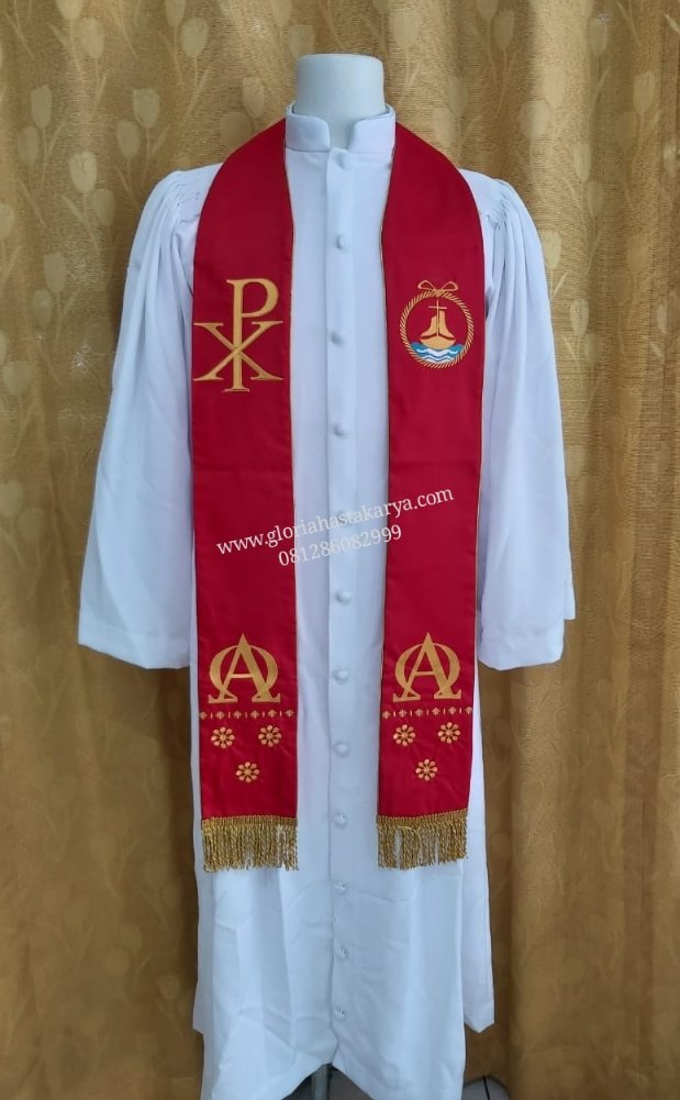 Gloria Hasta Karya: Menjelajahi Seni Bordir Liturgi di Tengah Cilacap